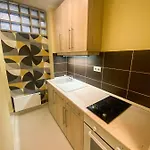 Fresh Smartly Designed Flat & Sunny Balcony *